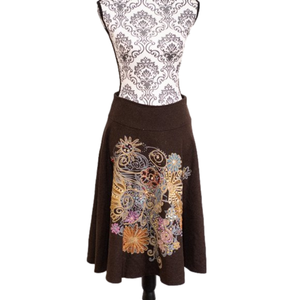 Moschino wool skirt with beaded design